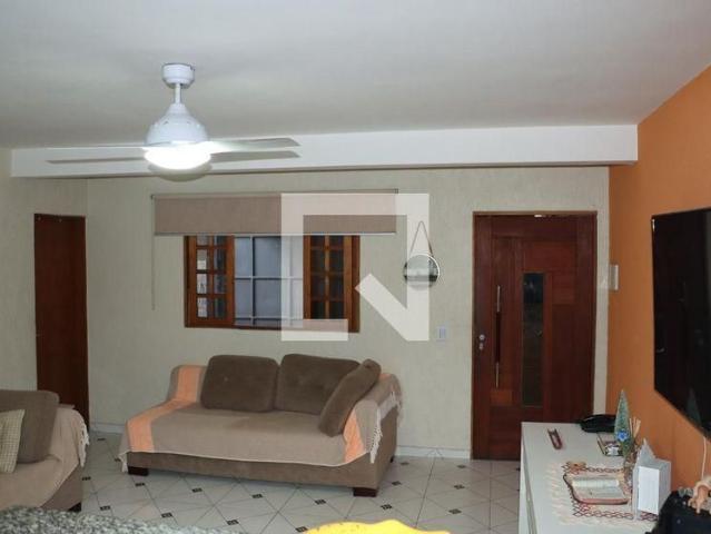 Casa aluguel em Taboão da Serra