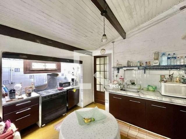 Casa aluguel em Embu das Artes