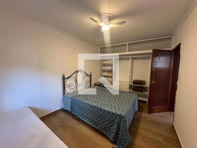 Apartamento aluguel em São Vicente