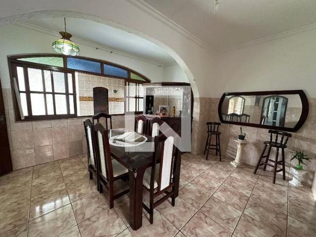Casa aluguel em São Vicente