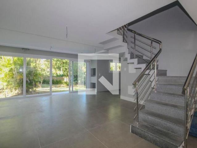 Casa aluguel em Pedra Redonda, Porto Alegre