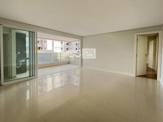 Apartamento venda em Região Geográfica Imediata de Londrina, Londrina