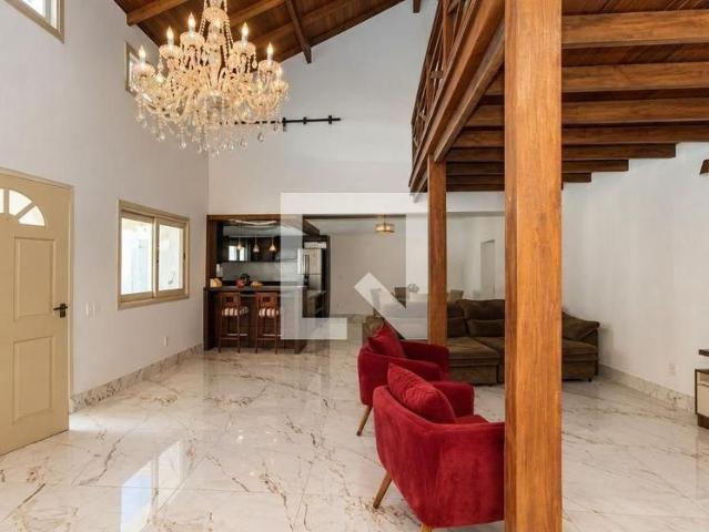 Casa aluguel em Parque Residencial Ernesto di Primo Beck, Porto Alegre