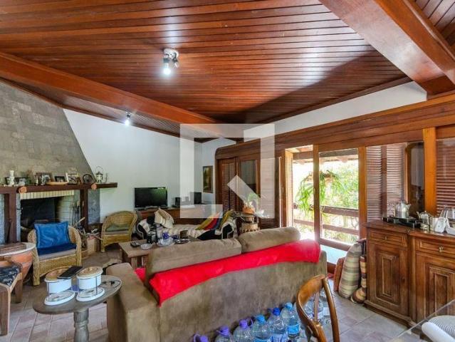Casa aluguel em Vila dos Sargentos, Porto Alegre