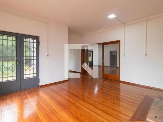 Casa aluguel em Tristeza, Porto Alegre