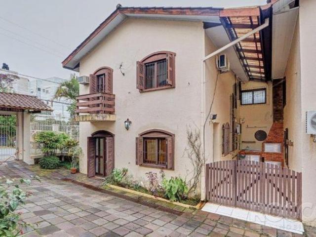 Casa venda em Campo Novo, Porto Alegre