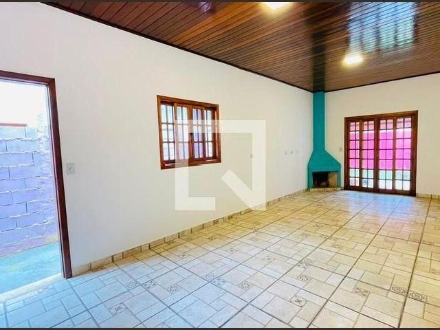 Casa aluguel em Caucaia do Alto, Cotia