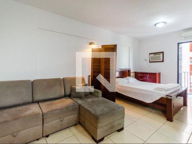 Apartamento aluguel em São Vicente
