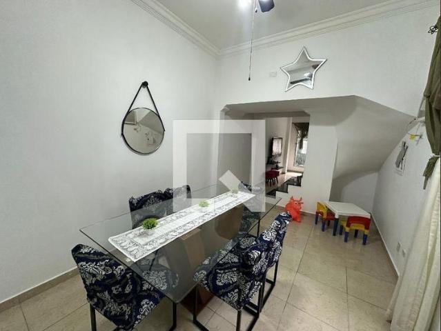 Casa aluguel em São Vicente