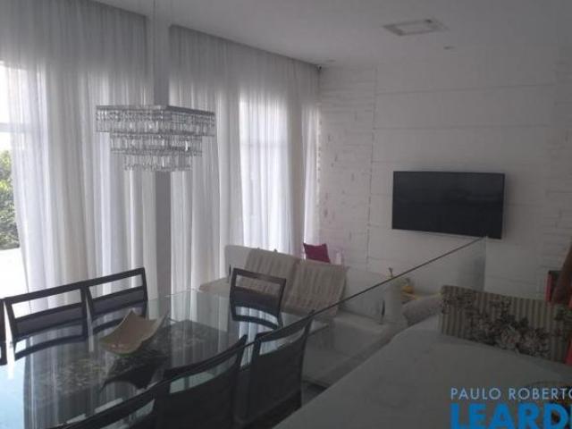 Casa venda em Itaquaquecetuba