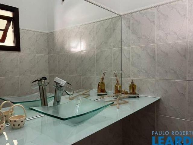 Casa venda em Itaquaquecetuba