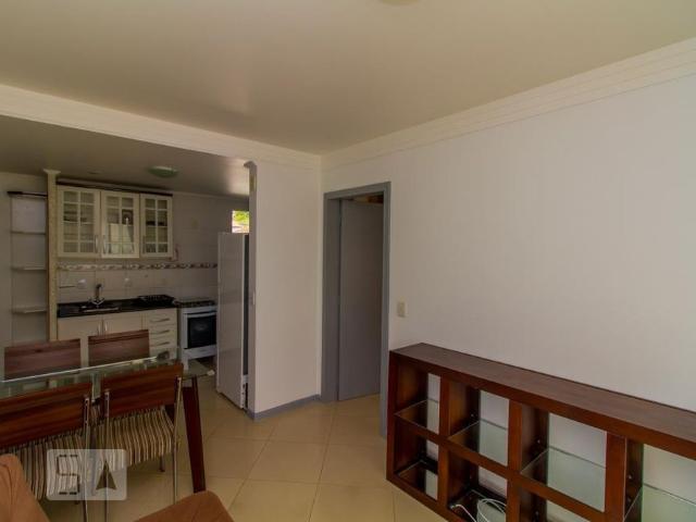 Apartamento aluguel em Córrego Grande, Florianópolis