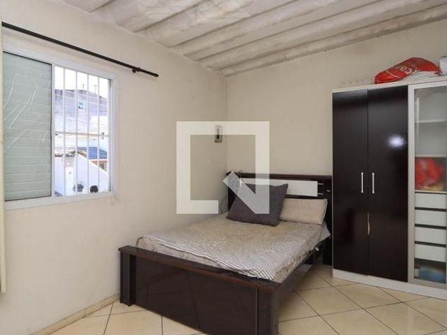 Casa aluguel em Jardim Heriquieta, Taboão da Serra