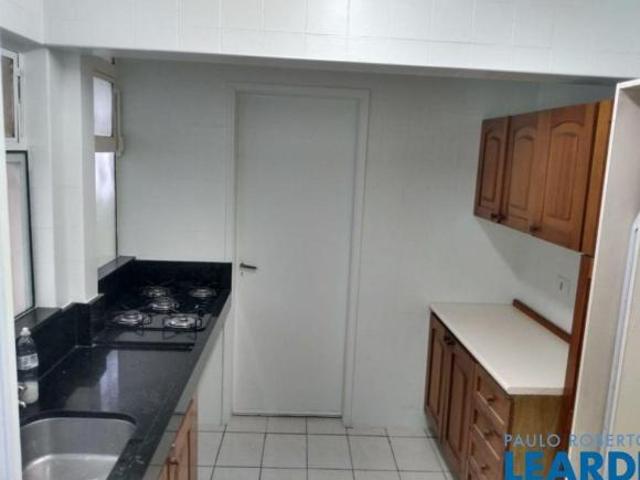 Apartamento venda em Região Imediata de São José dos Campos, Região Metropolitana do Vale do Paraíba e Litoral Norte