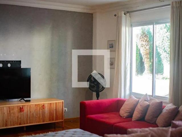 Casa aluguel em Vila Dirce, Carapicuíba