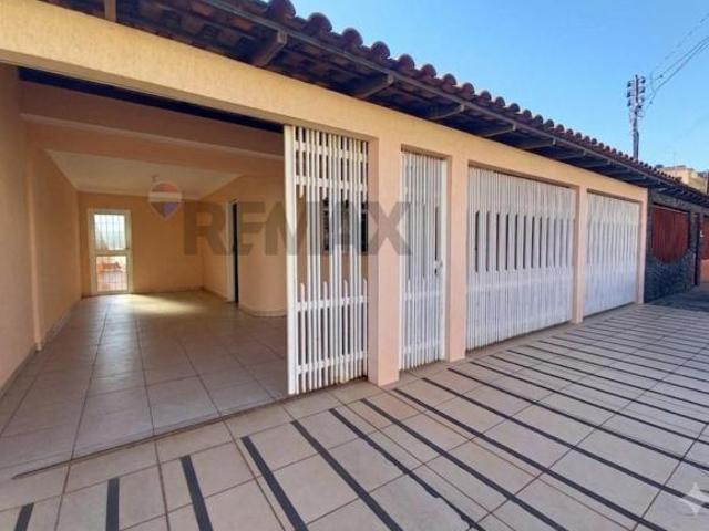 Casa venda em Região Geográfica Imediata do Distrito Federal, Região Integrada de Desenvolvimento do Distrito Federal e Entorno