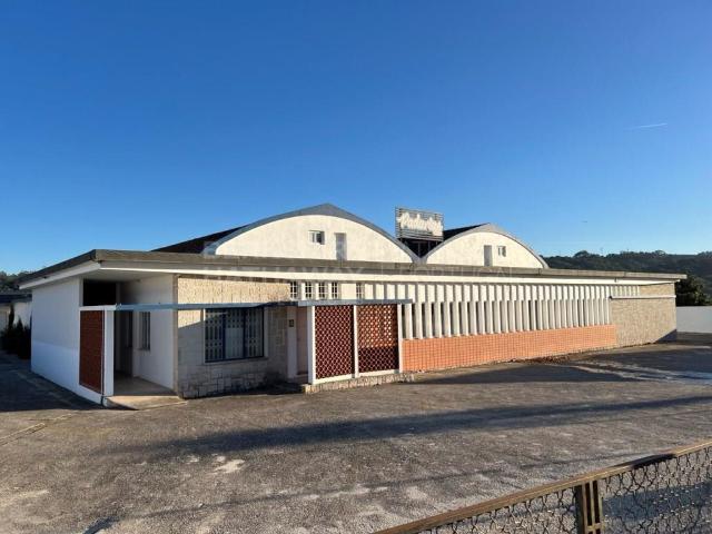 Loja venda em Casal do Zambujeiro, Óbidos