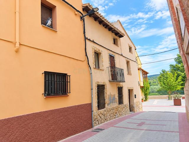 Casa en venta en Los Pajares, Torrebaja