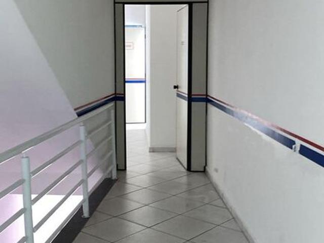 Ponto Comercial aluguel em Região Imediata de São Paulo, Região Metropolitana de São Paulo