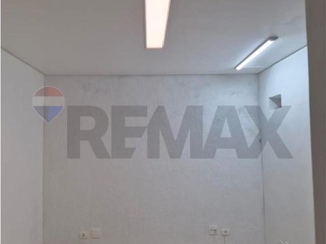 Ponto Comercial aluguel em Região Imediata de São Paulo, Região Metropolitana de São Paulo