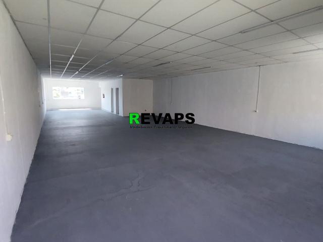 Ponto Comercial aluguel em Região Imediata de São Paulo, Região Metropolitana de São Paulo