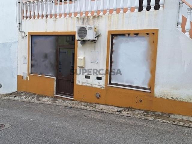 Armazém venda em Portel, Évora