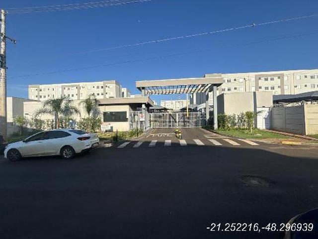 Apartamento venda em Jaboticabal