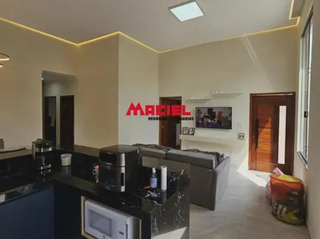 Casa venda em Região Imediata de São José dos Campos, Região Metropolitana do Vale do Paraíba e Litoral Norte