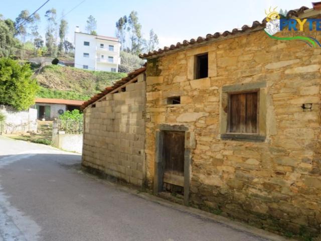 Casa venda em Troviscal
