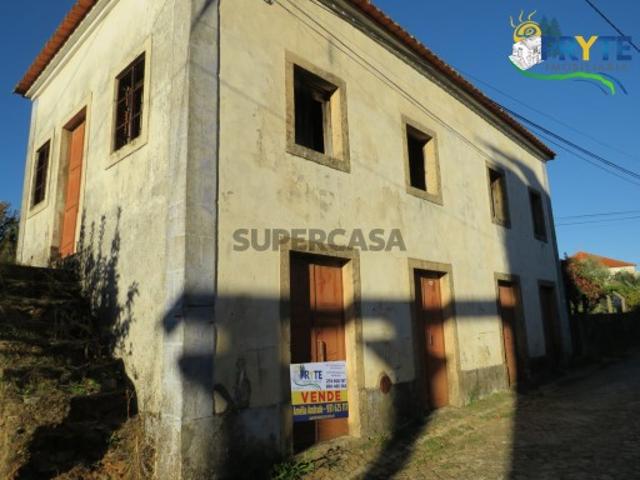 Casa venda em Oleiros, Casa Nova