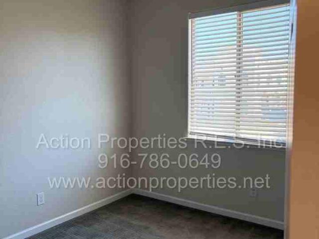 Apartment for rent in Roseville, California