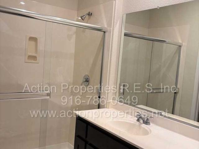 Apartment for rent in Roseville, California