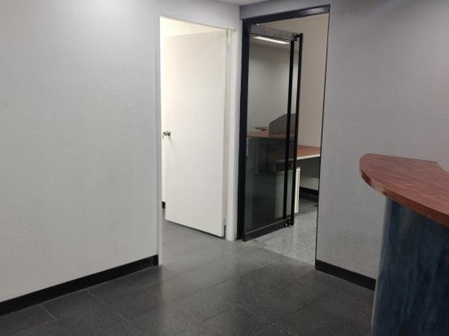 Oficina en alquiler en Leoncio Martínez, Miranda