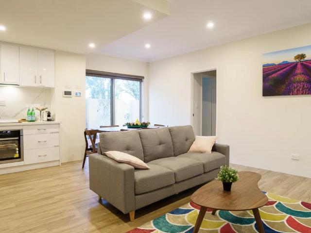 Townhouse for rent in Cloverdale, Western Australia