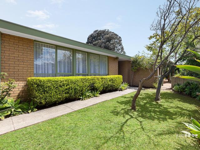 House for sale in Ormond, Victoria