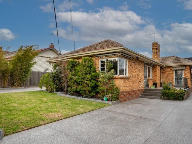 House for rent in Essendon, Melbourne