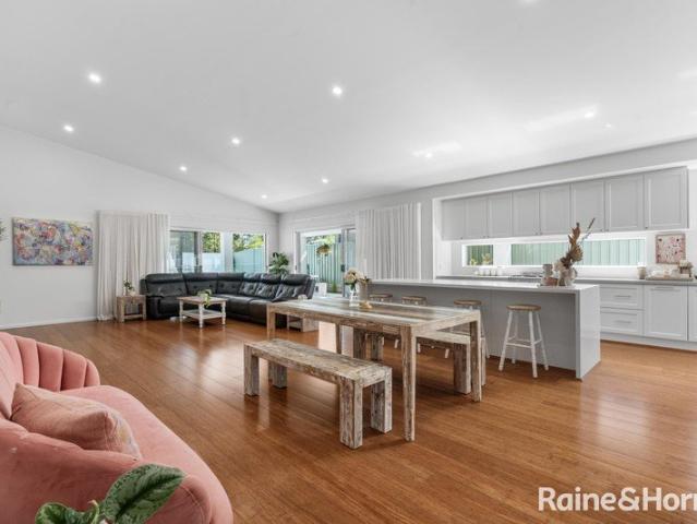 House for sale in Mollymook Beach, New South Wales