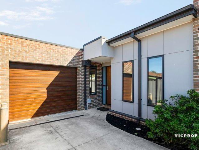 Townhouse for sale in Camerons Creek, Victoria