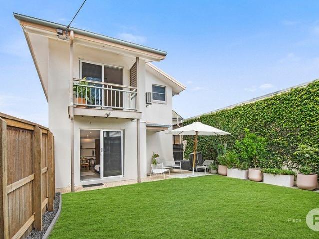 Townhouse for rent in Toombul, Queensland