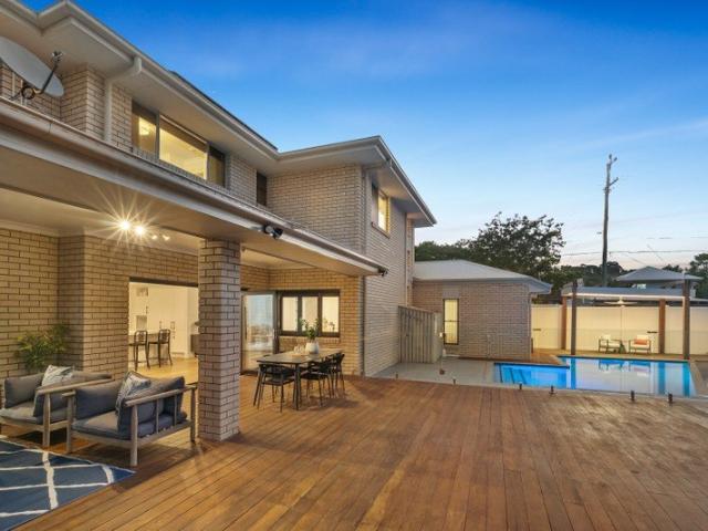 House for sale in Oxford Park, City of Brisbane