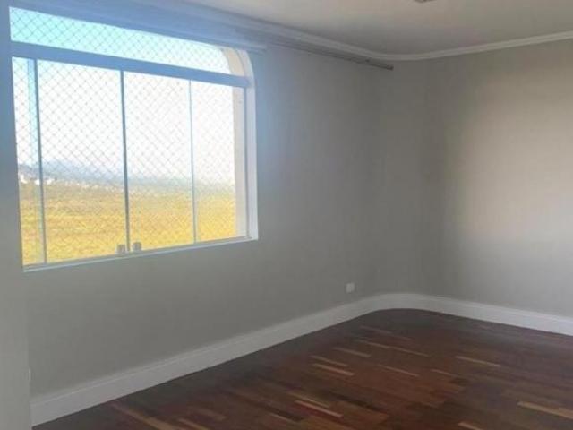 Apartamento venda em Região Imediata de São José dos Campos, Região Metropolitana do Vale do Paraíba e Litoral Norte