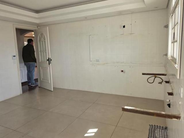 Casa venda em Região Imediata de Taubaté-Pindamonhangaba, Região Metropolitana do Vale do Paraíba e Litoral Norte