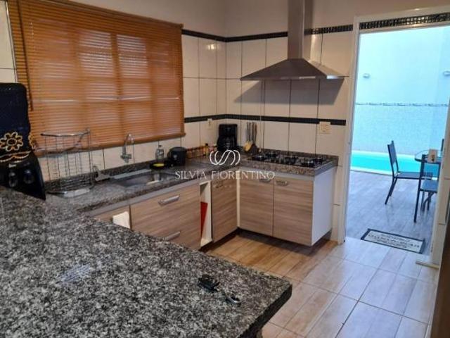 Casa venda em Região Imediata de Taubaté-Pindamonhangaba, Região Metropolitana do Vale do Paraíba e Litoral Norte
