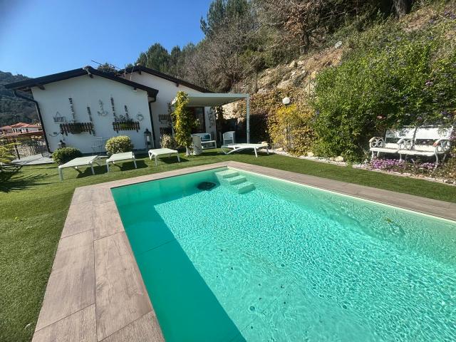 Villa Indipendente in affitto a Imperia, Liguria