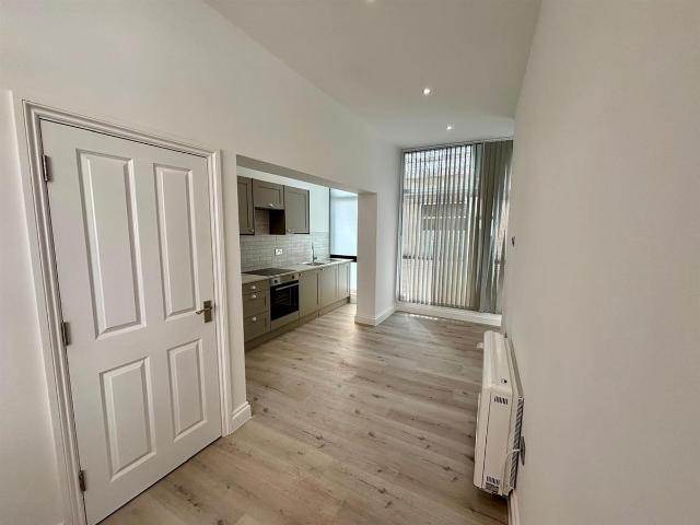 Apartment for rent in Brunswick, Brighton