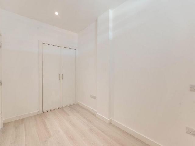 House for rent in Lane, Greater London