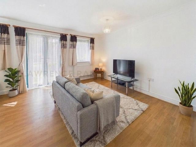 Apartment for rent in Lane, Greater London