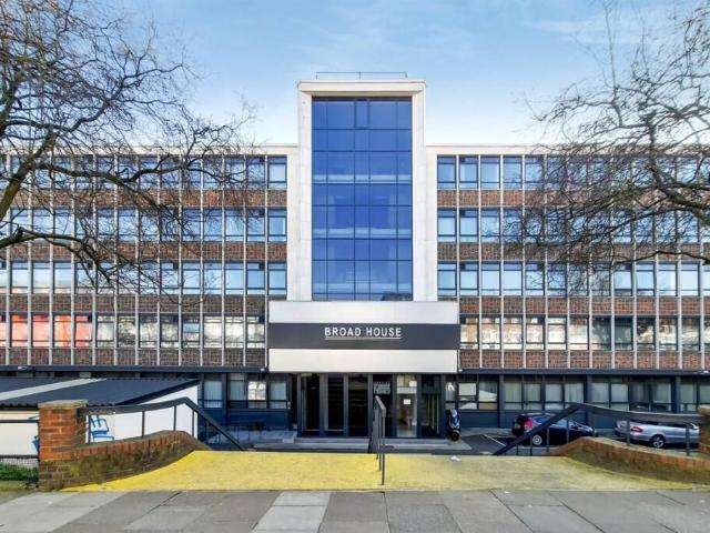 Apartment for rent in Lane, Greater London