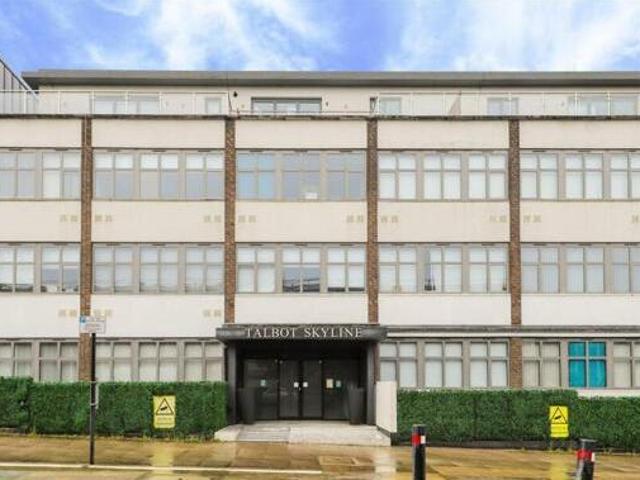 House for sale in Greater London