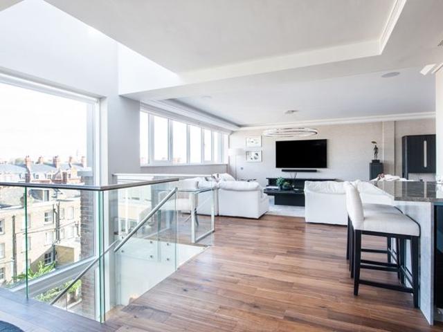 House for rent in South Kensington, Greater London